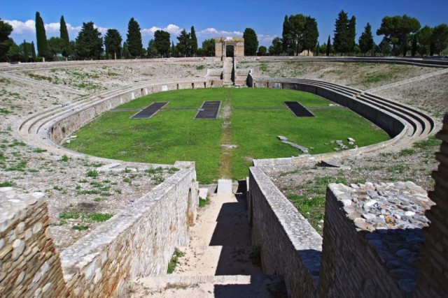 [L'Anfiteatro Augusteo di Lucera]