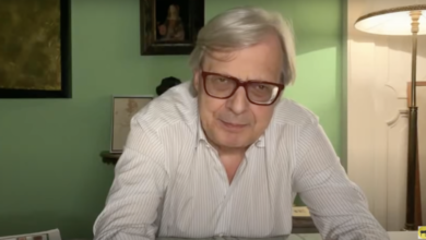 Photo of Giustizia, Sgarbi: “Gli anti-berlusconiani irriducibili rileggano Palamara”