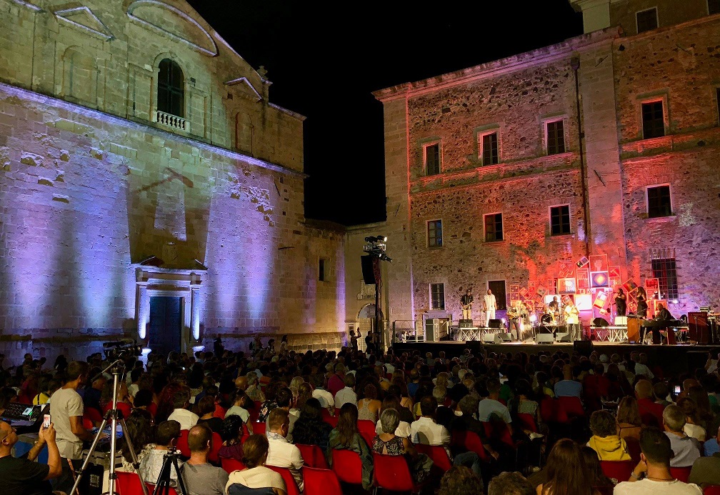Fordongianus: 8 agosto Niccolò Fabi. Dromos Festival 2021