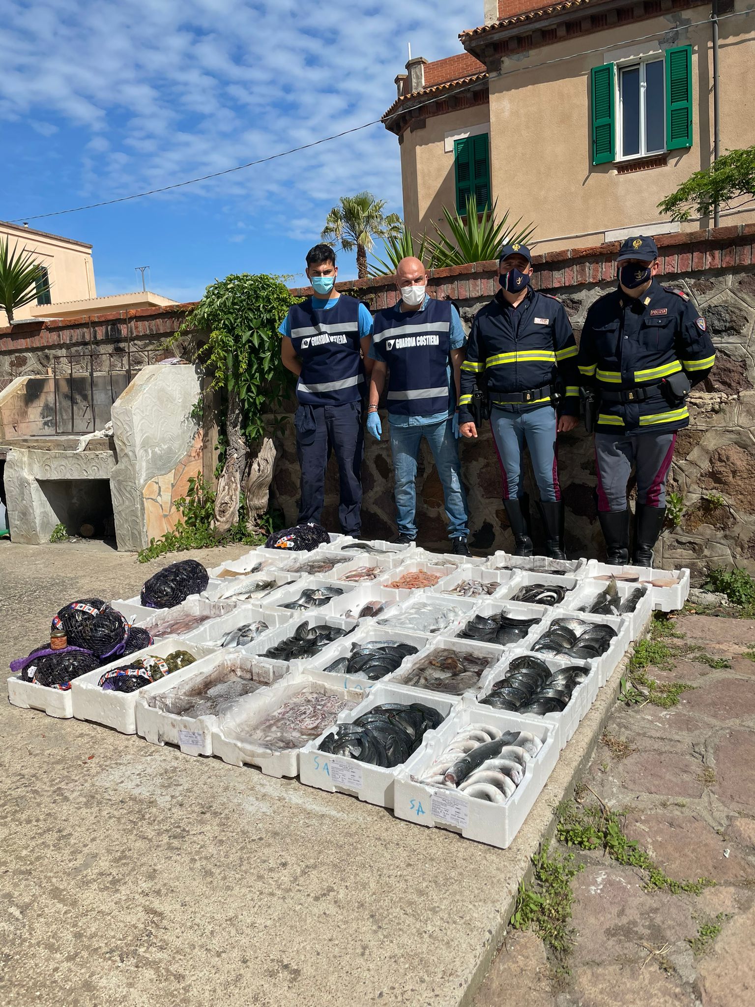 Suni: sequestro pesce e mitili