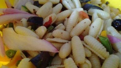 Photo of Insalata di pasta vegetariana veloce e gustosa