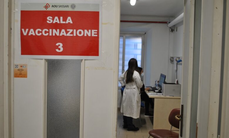 Sassari: prenotazioni terza dose AOU come fare
