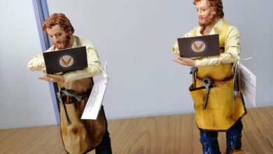 Photo of Confartigianato Sud Sardegna e Coldiretti di Cagliari consegnano alla Diocesi di Iglesias la statuina de “l’imprenditore che usa la tecnologia”