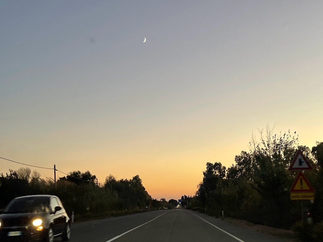 Macomer e Irgoli: è allarme UFO ph ELE