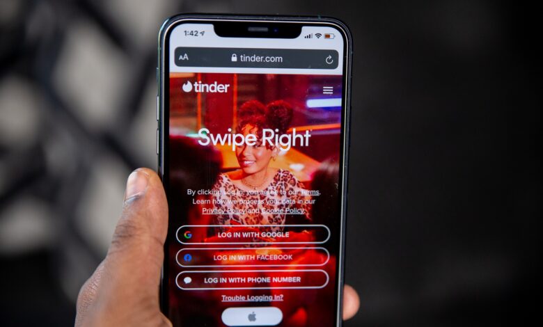 Il truffatore di Tinder: un docufilm imperdibile
