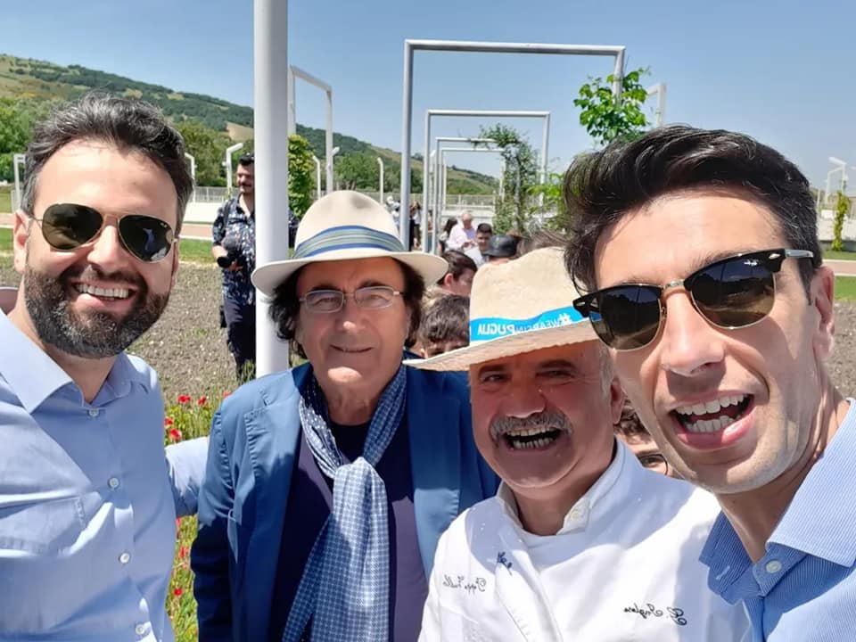 La Puglia è felicità. Al Bano da Peppe Zullo