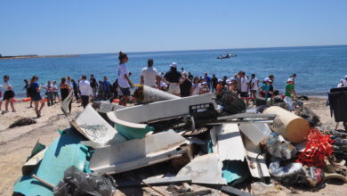 Photo of A pesca di rifiuti nella baia di Agumu