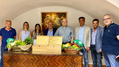 Photo of Castellaneta, il vescovo incontra gli agricoltori: “Sentinelle per la cura del territorio”