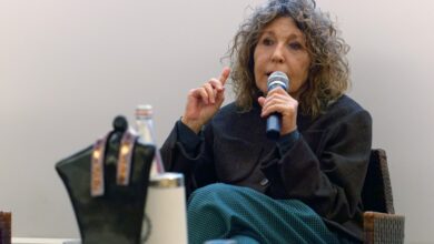 Photo of Wilma Labate ritira il Premio alla Carriera L’Alambicco e rivela il suo legame con la Sardegna
