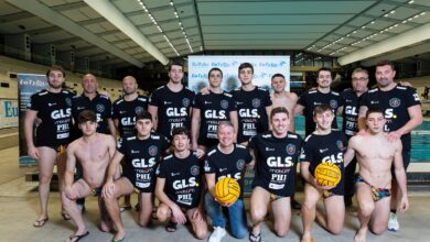 Photo of GLI ATLETI DELLA WATERPOLO NAPOLI LIONS ALLO STADIO MARADONA CON EUTYLIA