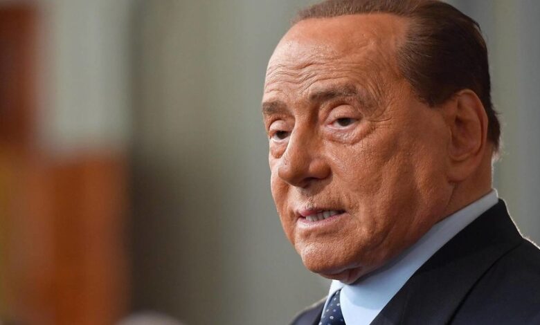 Berlusconi è morto. Addio Presidente Operaio