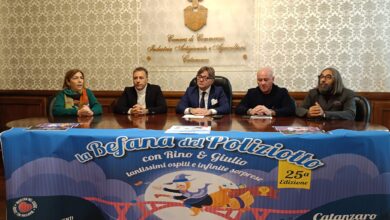 Photo of Catanzaro, torna la “Befana del Poliziotto” di Fsp Polizia quest’anno dedicata alla giovane Martina Morelli