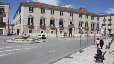 Photo of Foggia, al via il restauro di 36 panchine. Il Pd: “Più cura per la nostra città”