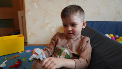Photo of Ucraina: Save the Children, tre bambini su quattro vivono nella paura costante