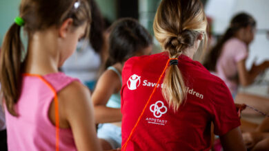 Photo of Roma, Festa del cinema: Save the children con “Fuori dai margini”, un documentario che racconta le vite dei minori nelle aree italiane svantaggiate. Ospite d’eccezione Elodie