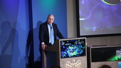Photo of Scienze della Vita: il valore aggiunto della filiera lombarda superiore ai benchmark europei. Il comparto garantisce ricerca, cure, innovazione e incide per il 12,6% sul PIL regionale e il 2,5% sul PIL nazionale