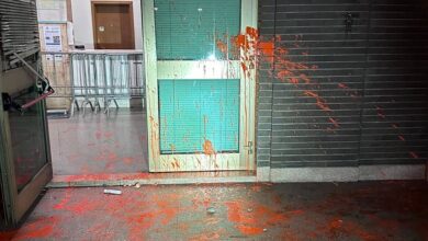 Photo of Torino, assalto al Commissariato