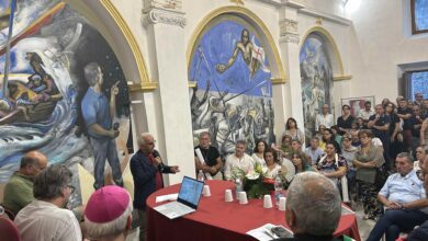 Photo of Rocchetta Sant’Antonio: Antonio Decaro ad ammirare i dipinti e la chiesa recuperata