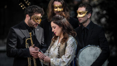 Photo of Melamanouche presenta il brano L’apparecchio del Carnevale