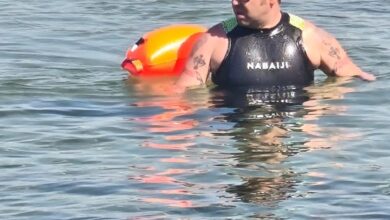 Photo of Punta Secca, l’atleta paraolimpico Andrea Lanari percorre a nuoto il tratto fino a Marina di Ragusa